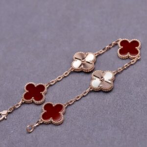 Ruby Clover Rhythm Bracelet