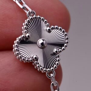 Luminous Clover Heart Chain