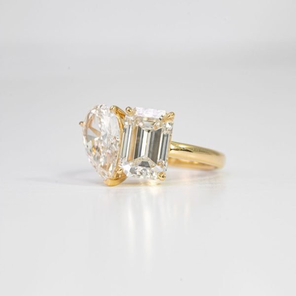Pear & Emerald-Cut Toi-et-Moi Diamond Ring (3) Pear & Emerald-Cut Toi-et-Moi Diamond Ring (3)