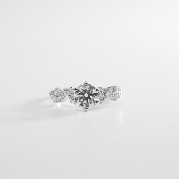 Round Brilliant Cluster-Shoulder Diamond Ring (3) Round Brilliant Cluster-Shoulder Diamond Ring (3)