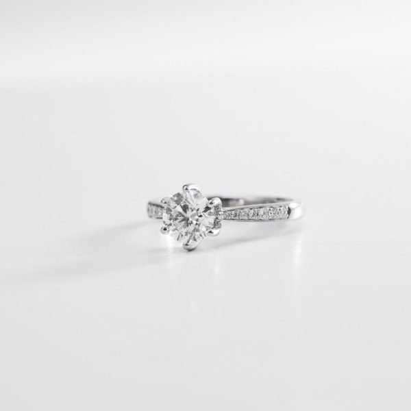 Round Brilliant Pavé-Band Diamond Solitaire Ring (3)